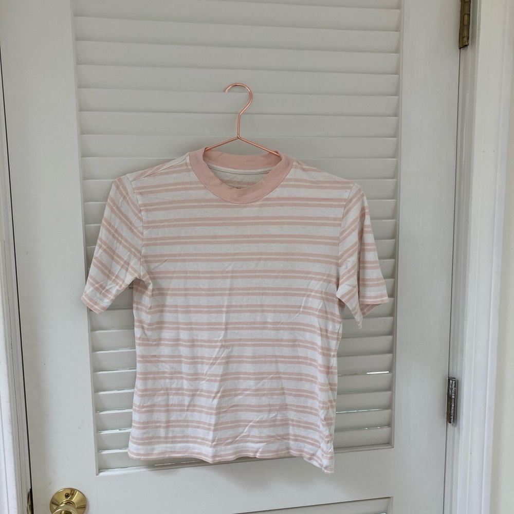 Everlane Pink and White Striped Tee // Small